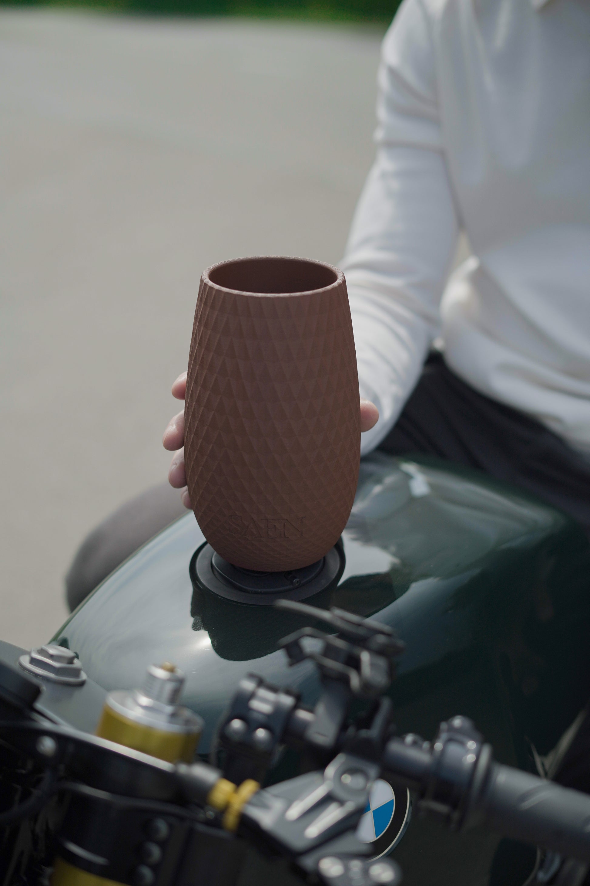 Design Vase „Sam“ – Handveredelte Dekovase mit Struktur