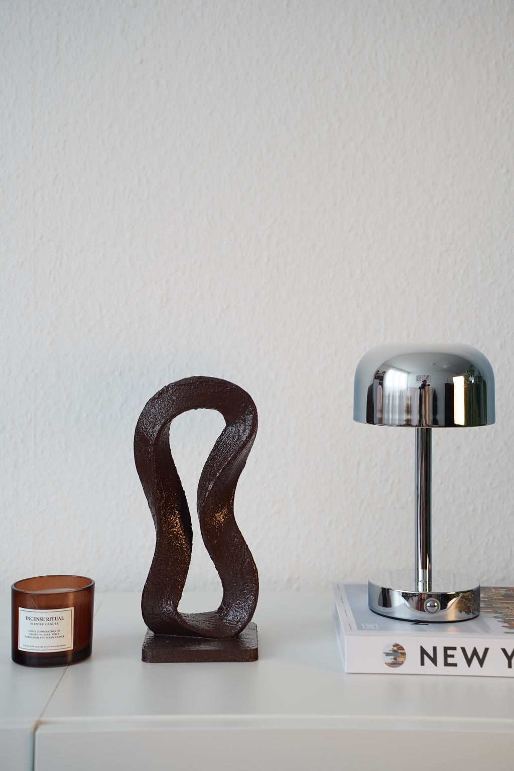 Design Skulptur Élan Infinity in Mahagonibraun – Unikat von Saen-Design