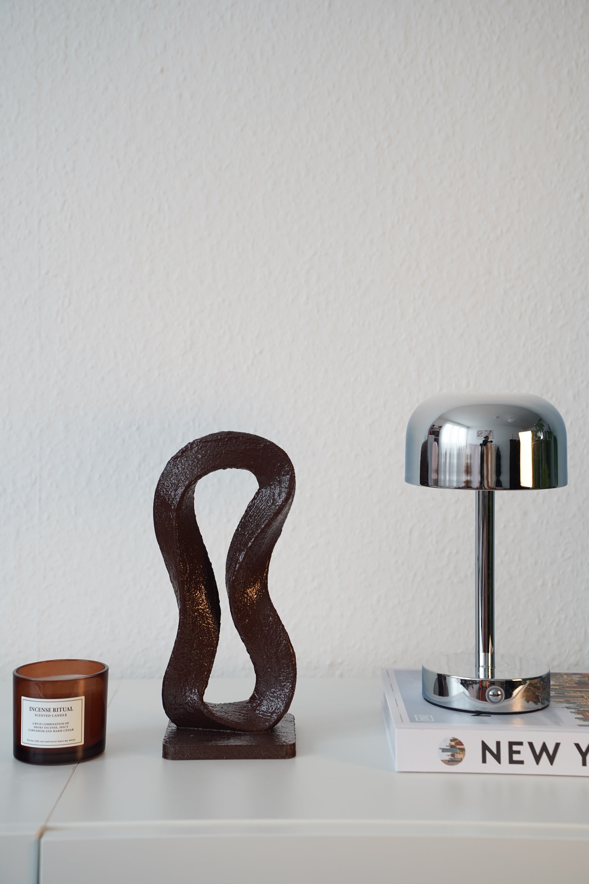 Design Skulptur Élan Infinity in Mahagonibraun – Unikat von Saen-Design